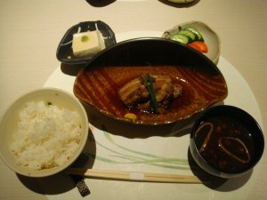 豚の角煮定食