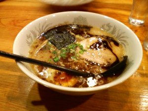 美春・黒マー油醤油