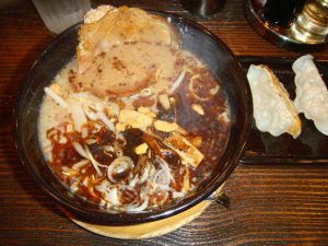 麺屋空海のとんこつラーメン